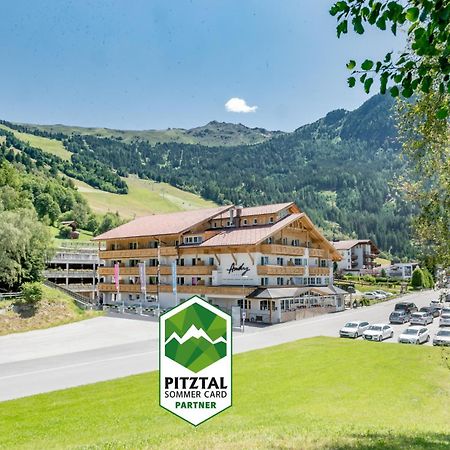 Hotel Andy 4 Sterne Superior Йерценс Екстериор снимка