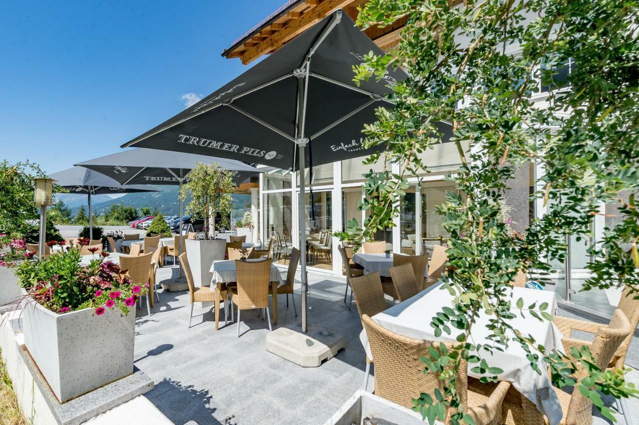 Hotel Andy 4 Sterne Superior Йерценс Екстериор снимка