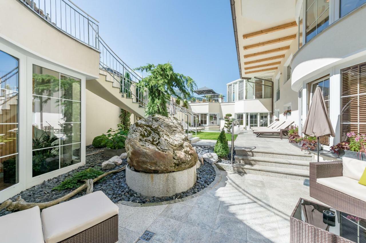Hotel Andy 4 Sterne Superior Йерценс Екстериор снимка